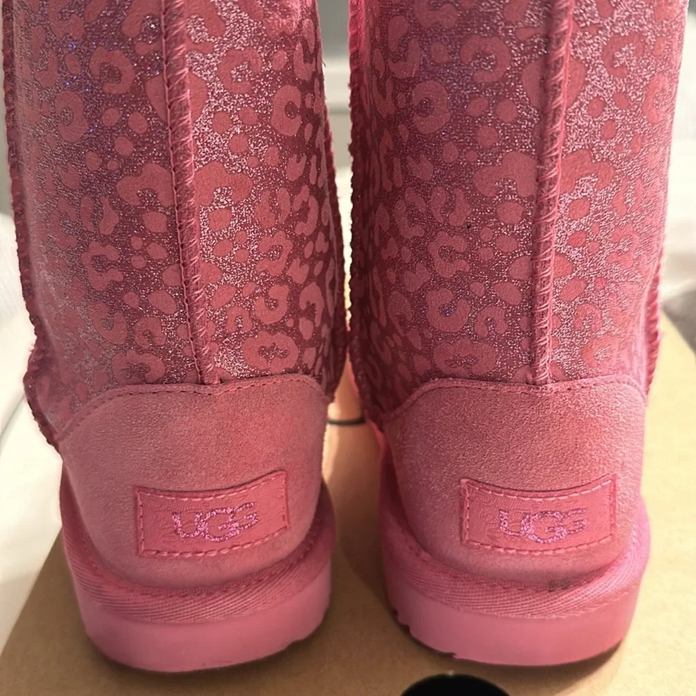 Pink leopard uggs - Picture 5 of 9